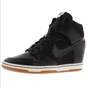 NIKE Women Dunk Sky Hi Mesh Black/Black